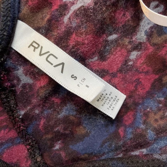 RVCA Jersey Maxi Dress With ‘Windowing’ - Picture 4 of 5